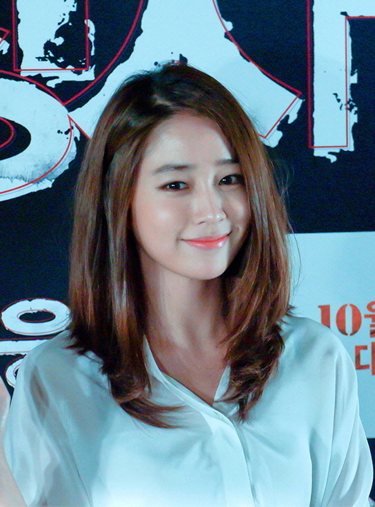 Lee Min Jung — Their first child arrives