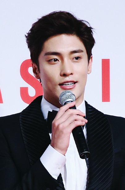 Sung Hoon — The romantic lead becomes an unfaithful husband