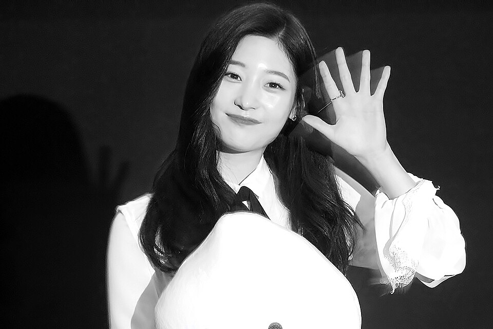 Chae Yeon — “Bazzaya” marks 15 years