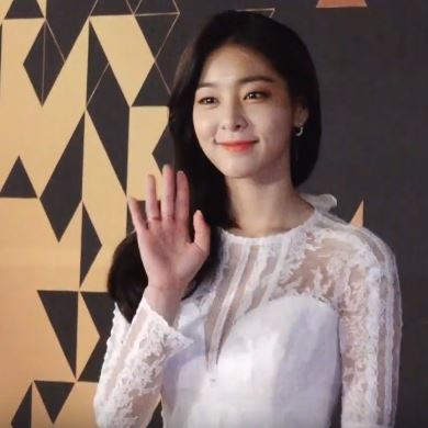 Seol in ah — She takes the lead