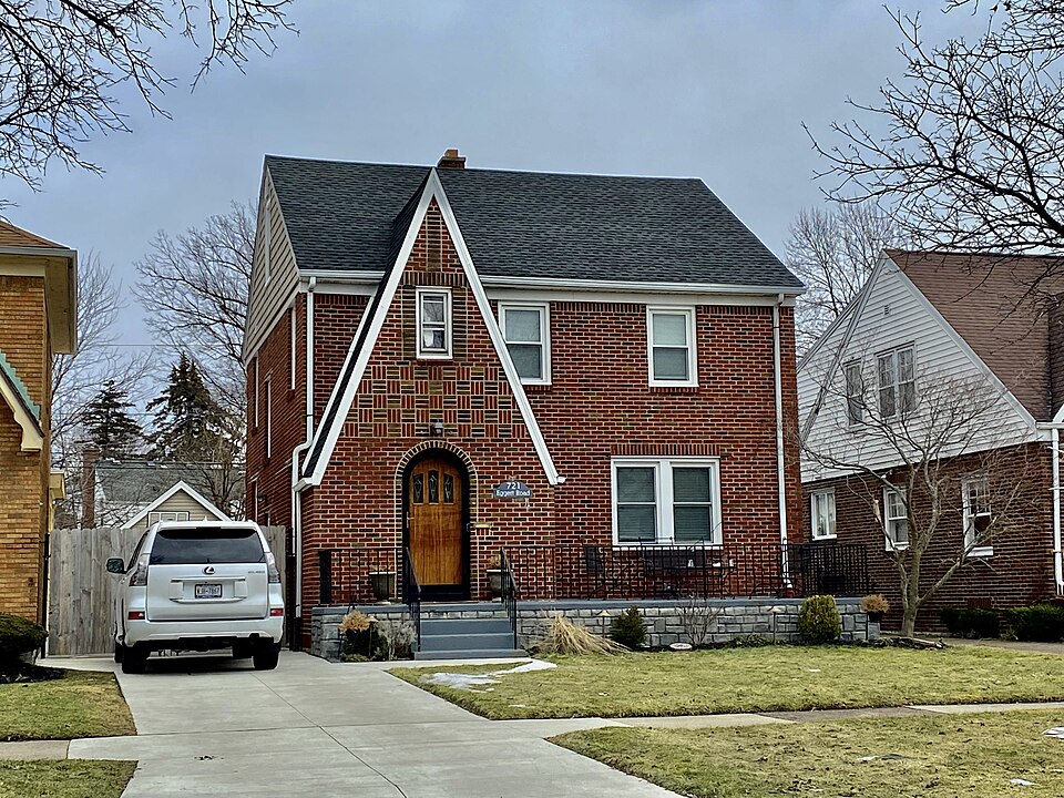 Harry Styles — Harry’s House moves in