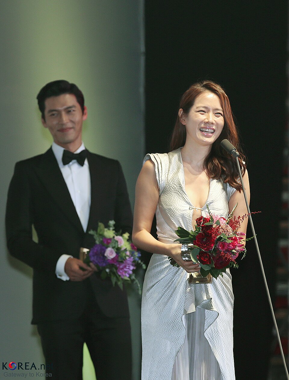 Son ye Jin — The relationship goes public