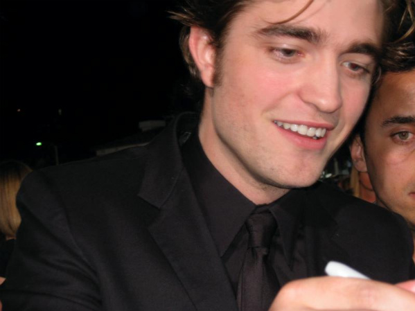 Robert Pattinson — Twilight changes the scale