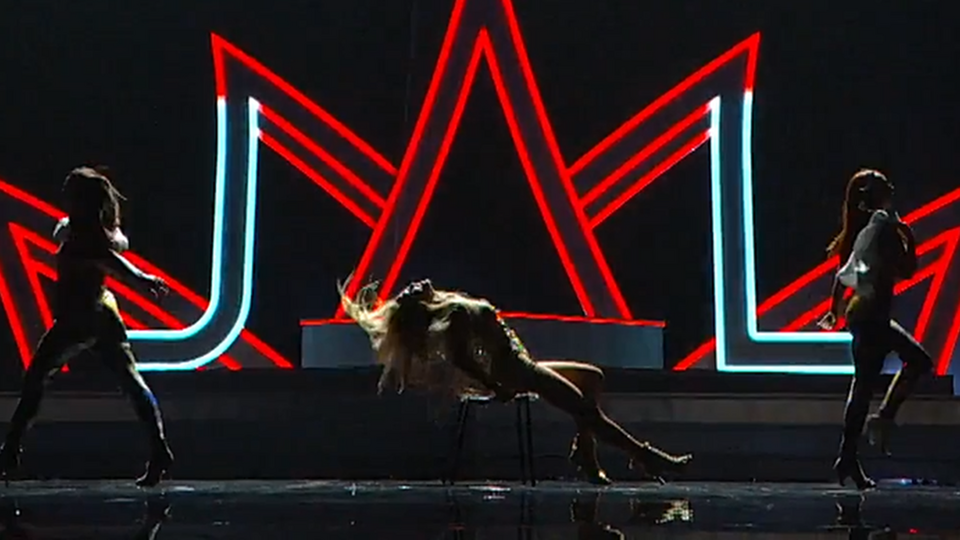 Jennifer Lopez — All I Have takes its final bow
