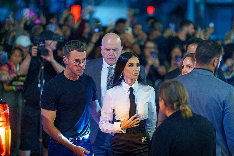 Demi Moore — Back in the Paris Front Row