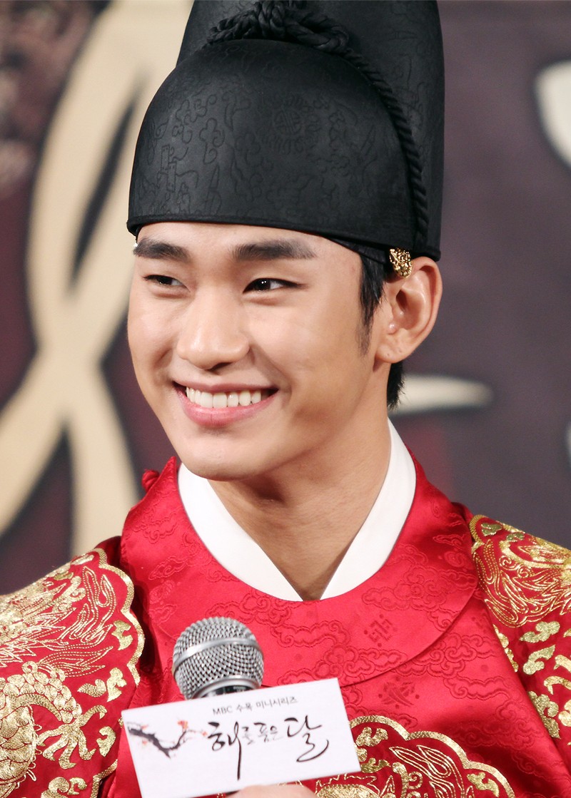 Kim Soo Hyun — A king delivers the breakthrough