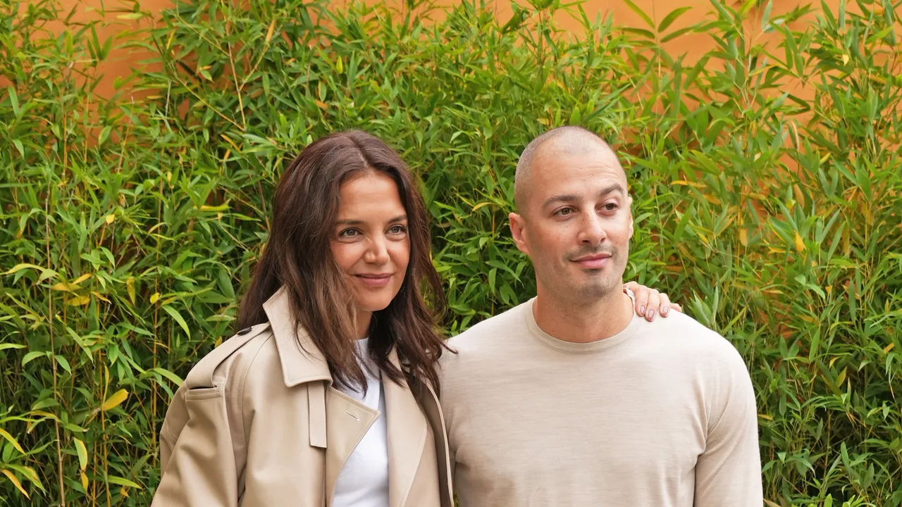 Katie Holmes and Jason Bard Yarmosky Make a Date of Milan Fashion Week