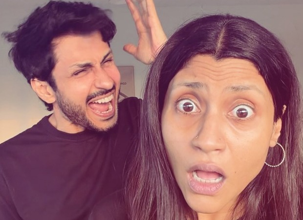 Konkona Sen Sharma and Amol Parashar posing together