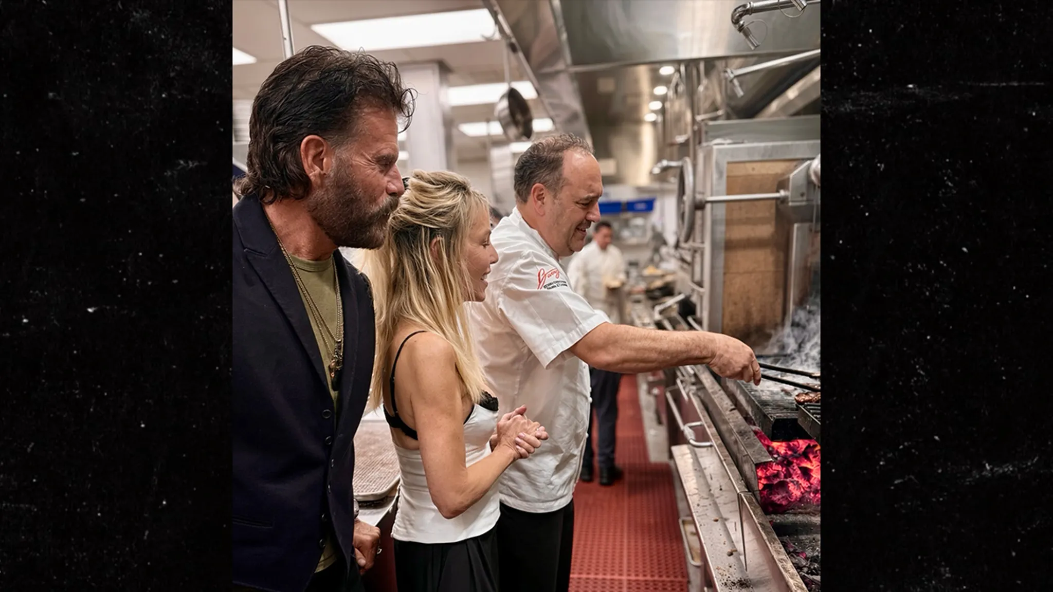 Heather Locklear, Lorenzo Lamas Enjoy Romantic Las Vegas Getaway