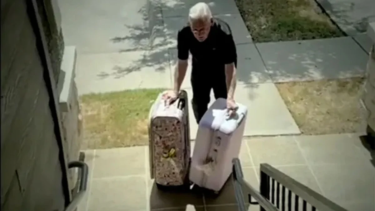 Gofundme in the story: $745K GoFundMe For 81-Year-Old Luggage Courier Collapses Over Daughter's Lie