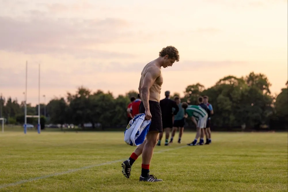 Conor S&aacute;nchez as rugby player Johnny Kavanagh