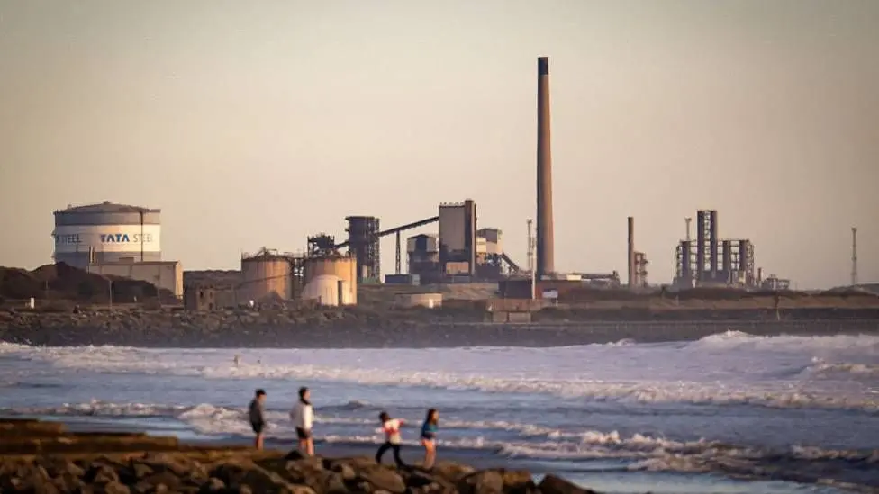 Image caption, Sir Anthony has strong memories of growing up in Port Talbot