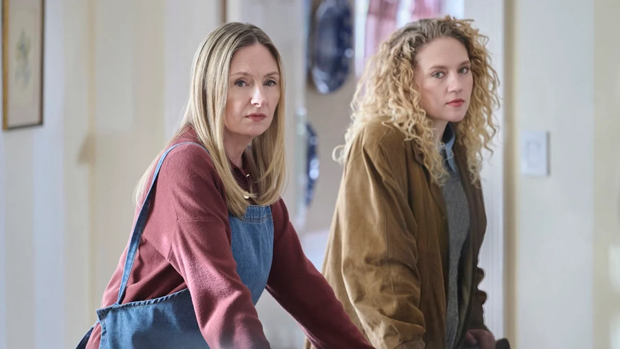 Hope Davis and Kat Cunning in “Line of Fire.” (Scott Gries/NBC)