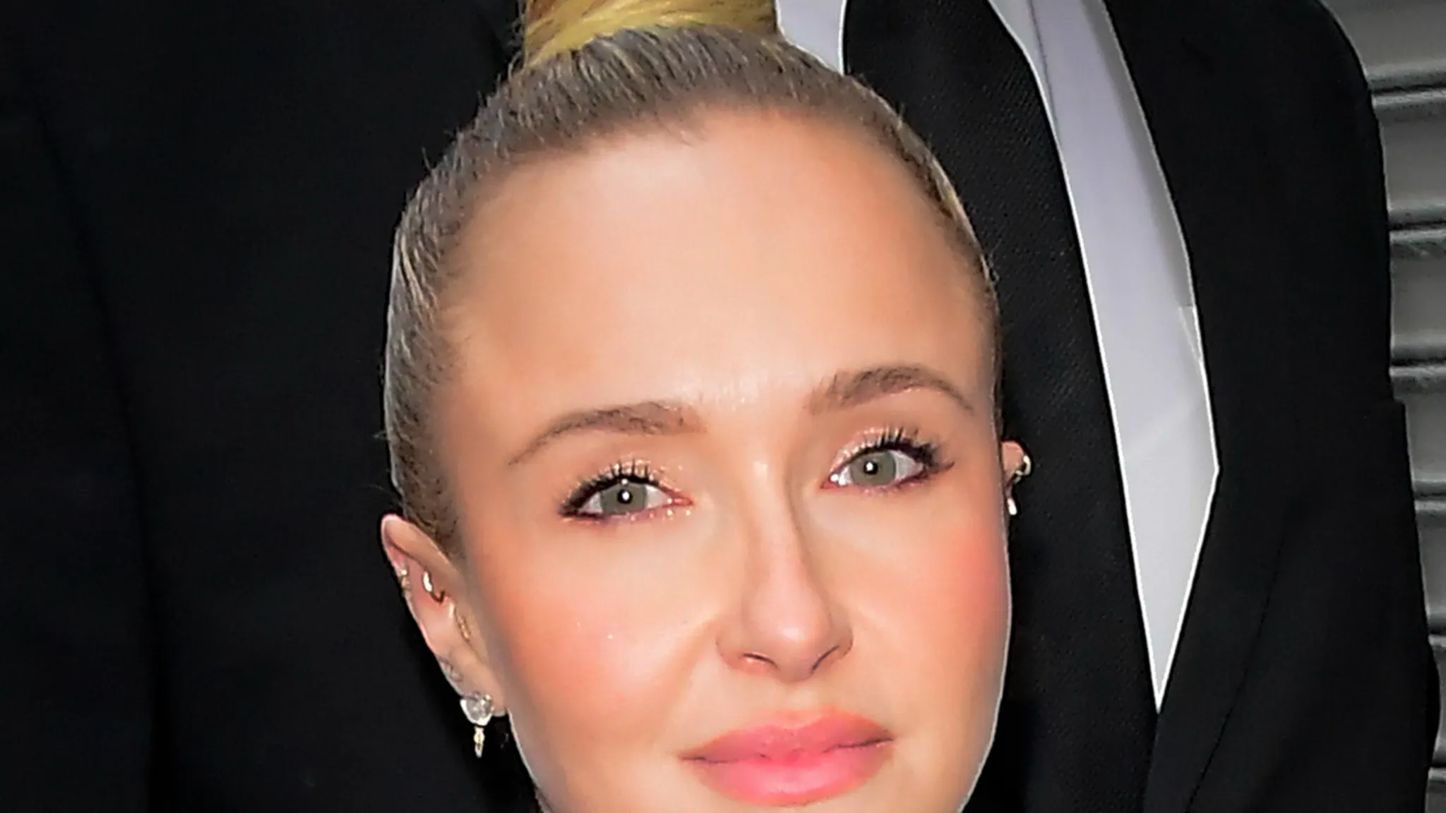 Hayden Panettiere pictured at a public red carpet event.