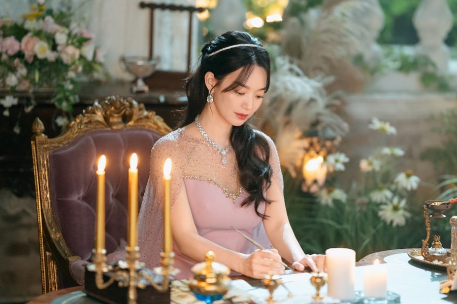 Shin Min Ah Showcases Elegant Styles As Empress In “The Remaried Empress”