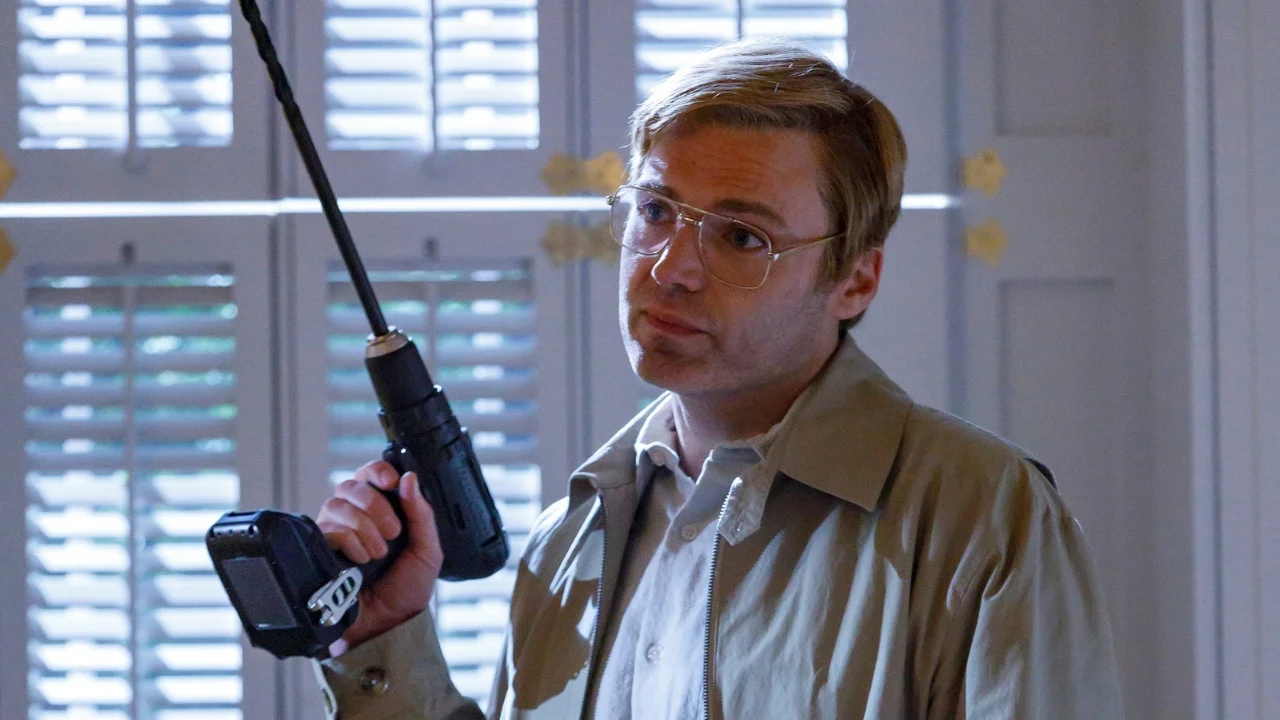 ‘AHS 13’: Seth Gabel Unpacks Returning to Jeffrey Dahmer Alongside Evan Peters and That Violent Kill Scene