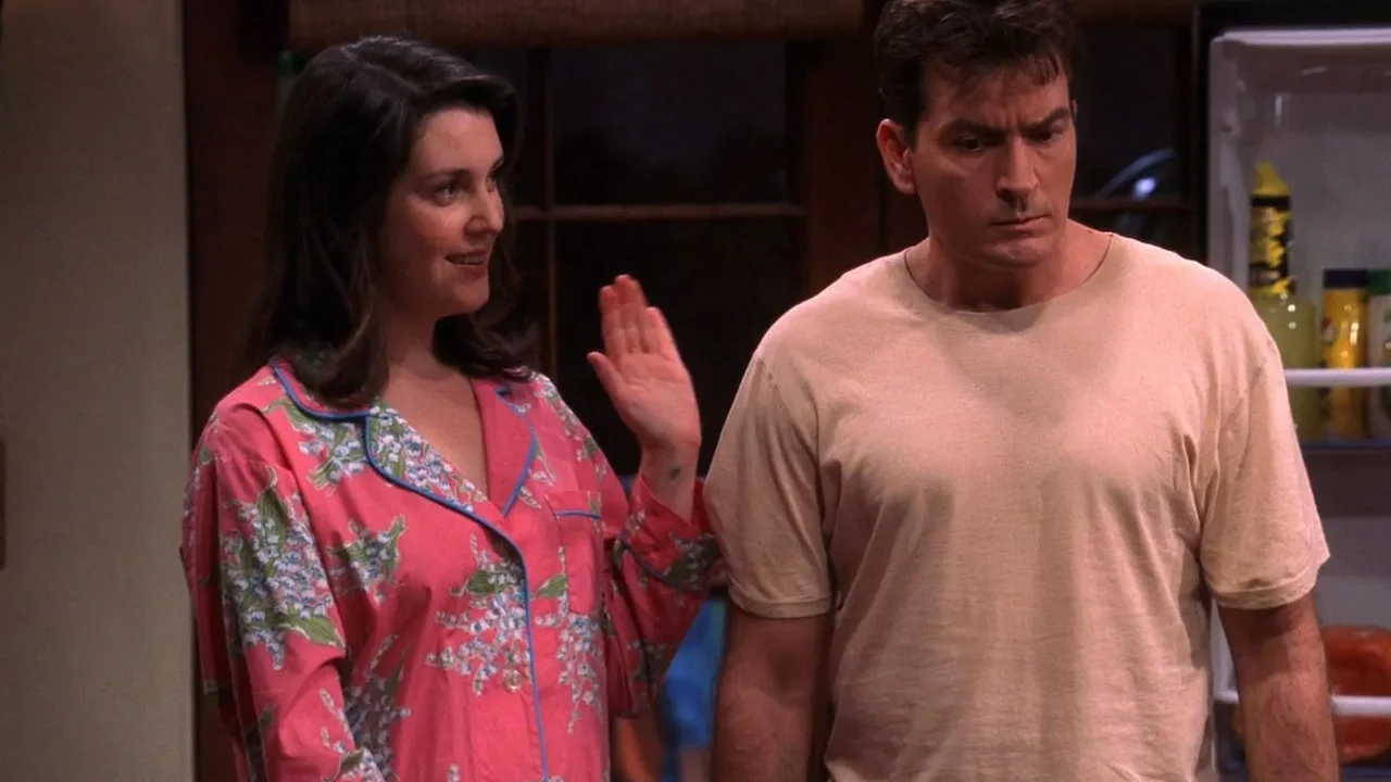 Charlie Sheen ‘Terrified’ Melanie Lynskey in Final ‘Two and a Half Men’ Scene, Chuck Lorre Says