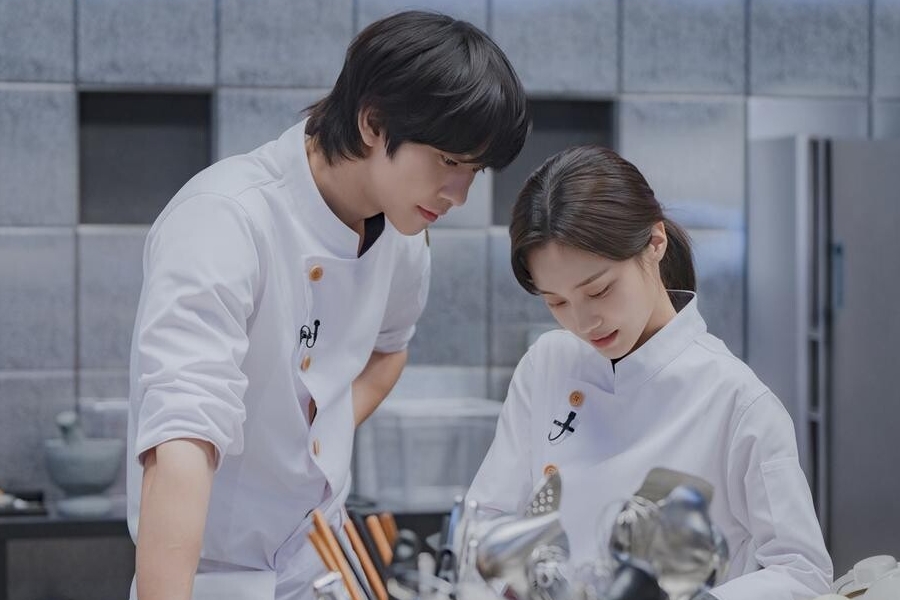 Ahn Hyo Seop And Hong Hwa Yeon Team Up For A Cooking Survival Competition In “Final Table”