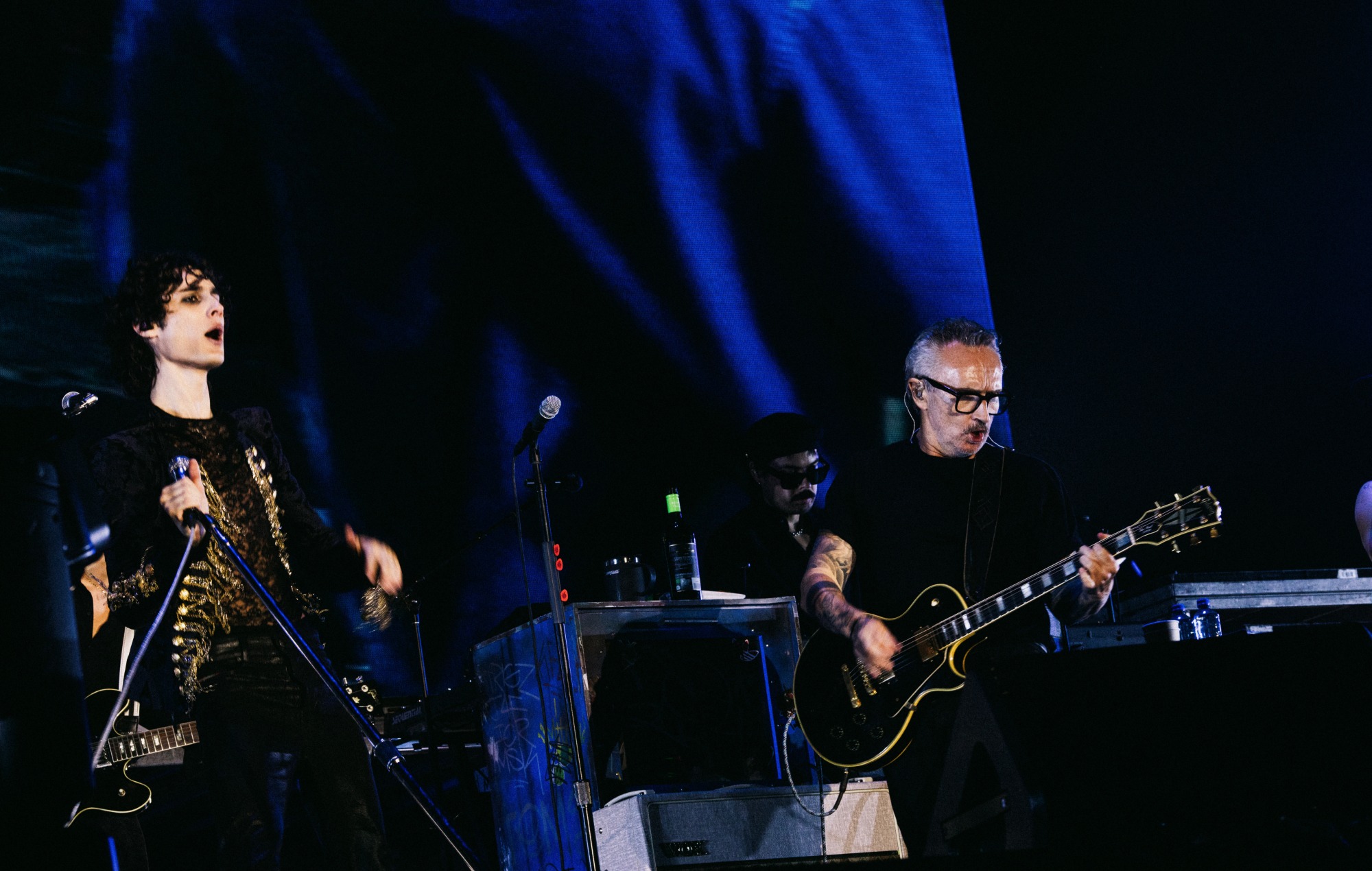 Sombr singing live on stage alongside members of The Cranberries at Electric Picnic