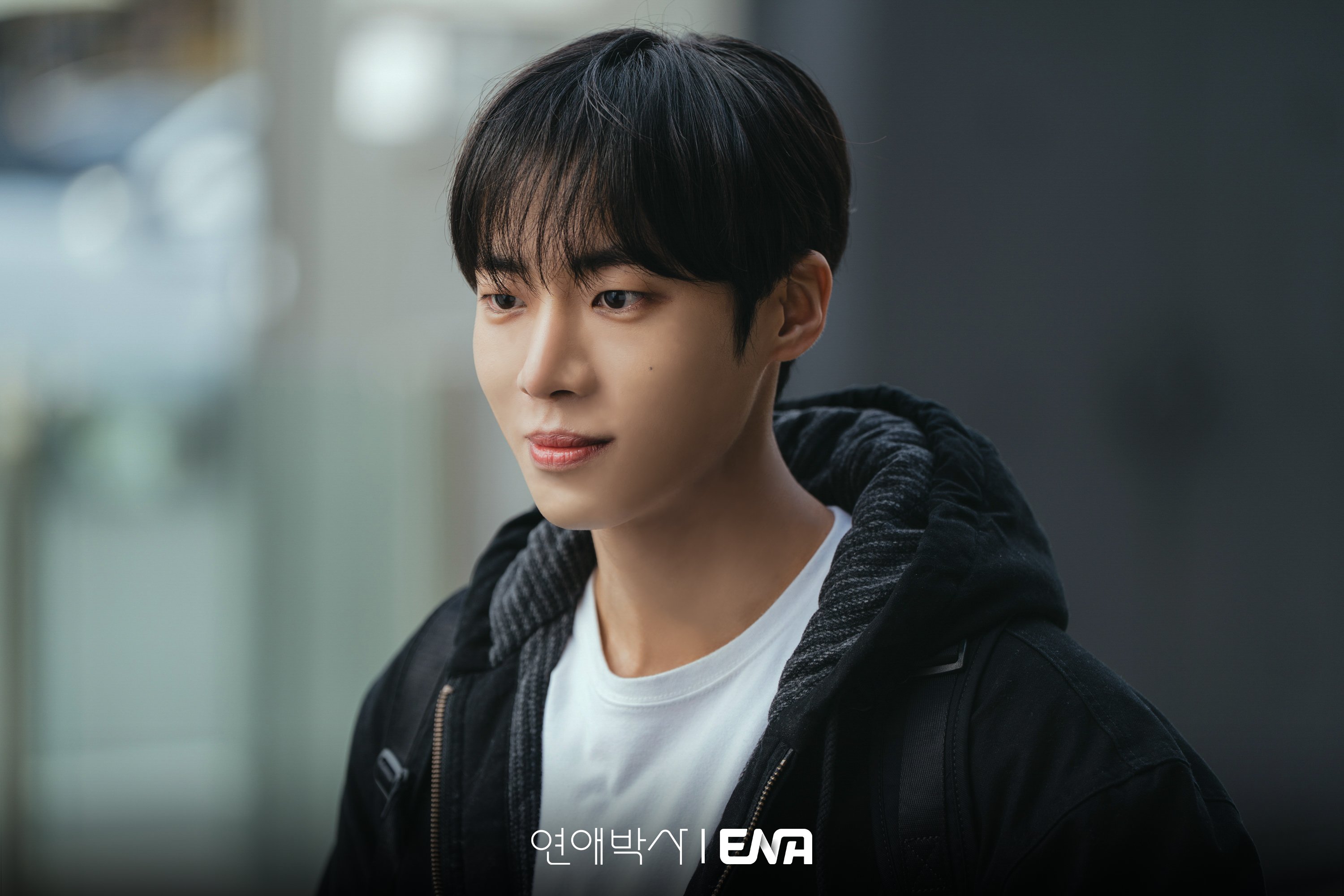 Kim so Hyun and Choo Young Woo in the story: Kim So Hyun And Choo Young Woo Share Chemistry In New ‘Between Steps’ Set Photos