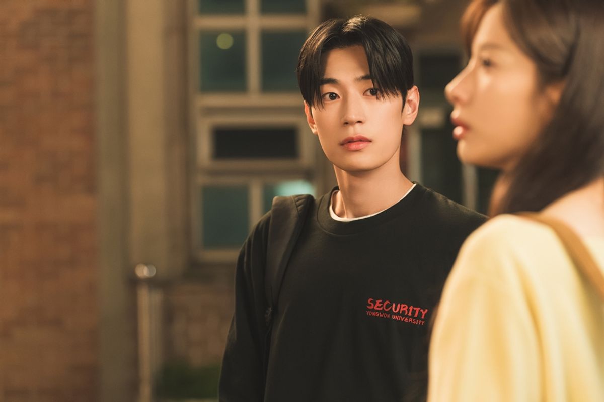 Kim ji Yeon and Park Seo Ham in the story: 'Dive Into You': Kim Ji Yeon And Park Seo Ham Share A House As College Students