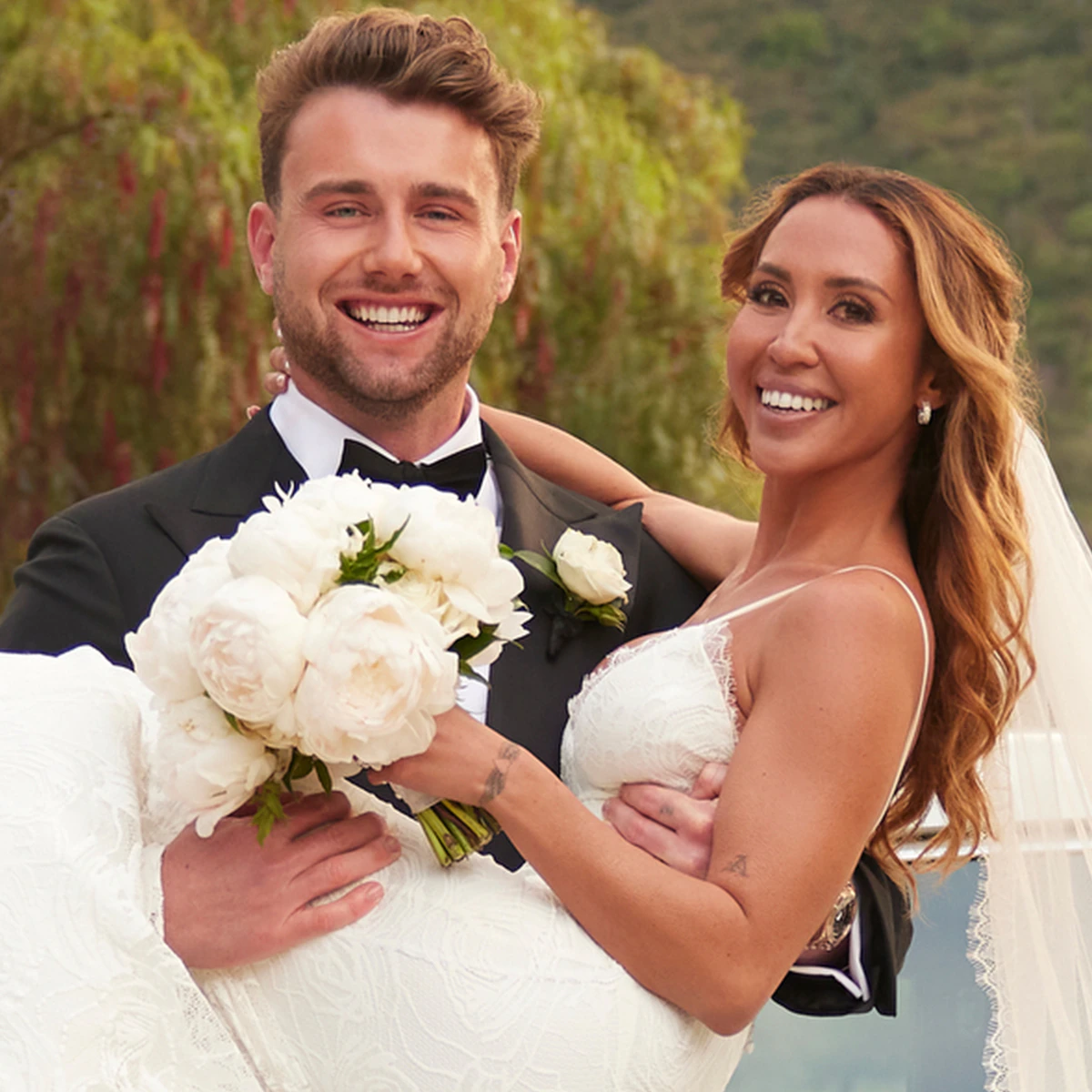 Harry Jowsey and Amber Mozo pose together