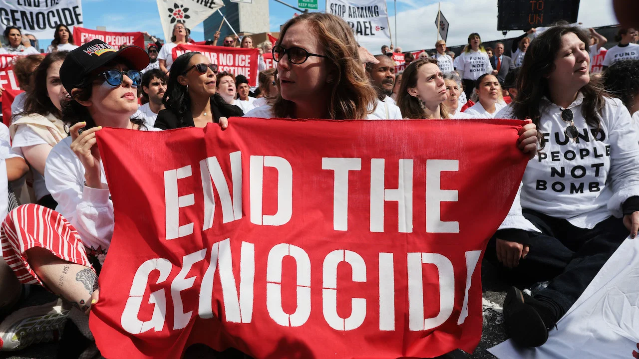 Hannah Einbinder Breaks Silence After Arrest, Condemns Netanyahu as ‘Butcher of Gaza’