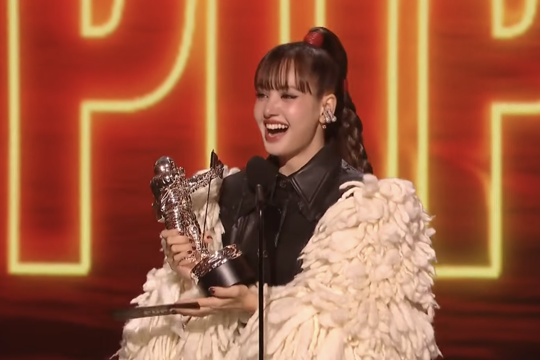 Watch: BLACKPINK’s Lisa Wins Best Pop At The 2026 MTV Video Music Awards
