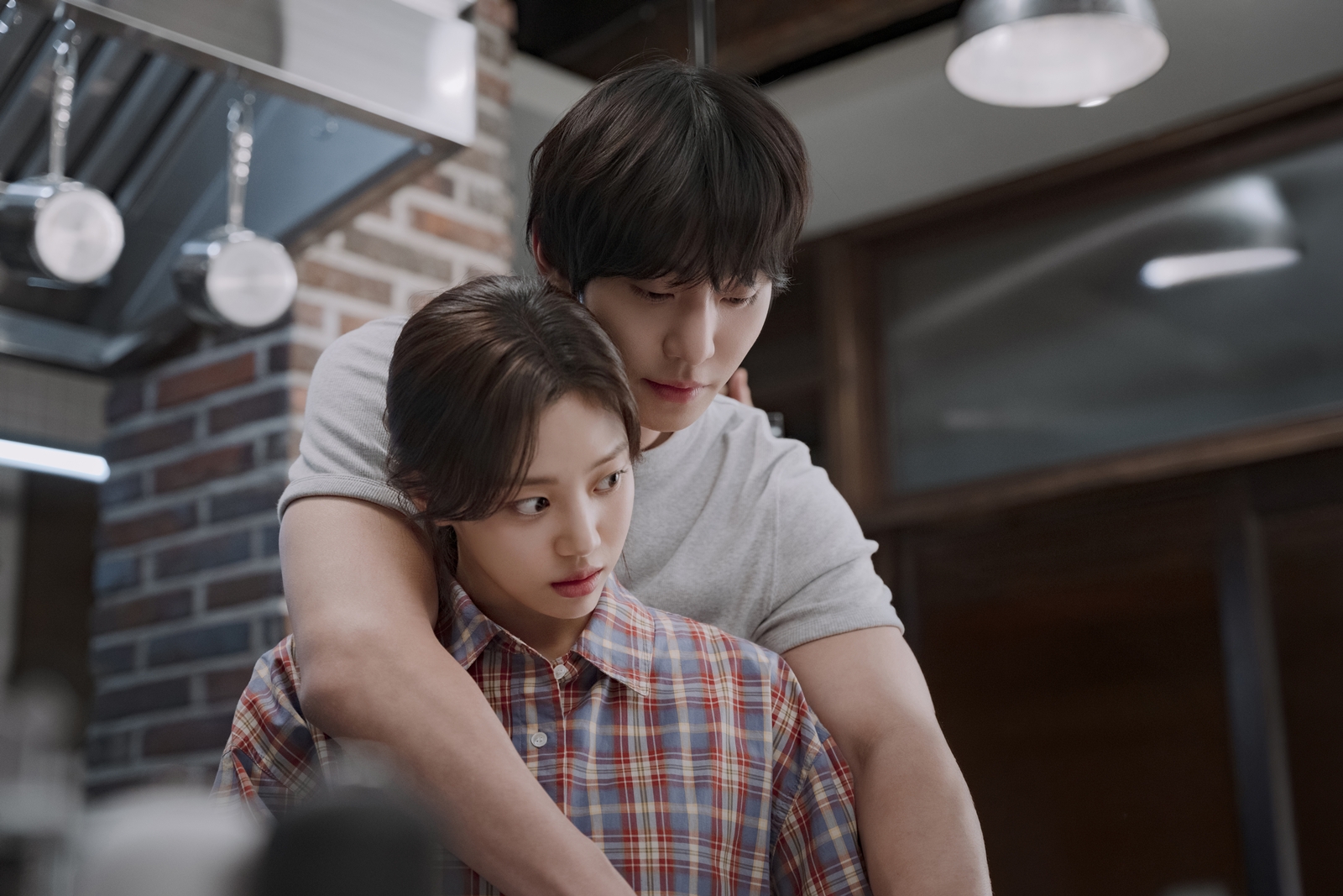 Ahn Hyo Seop and Hong Hwa Yeon in the story: Ahn Hyo Seop and Hong Hwa Yeon Heat Up the Kitchen in New K-Drama 'Final Table'