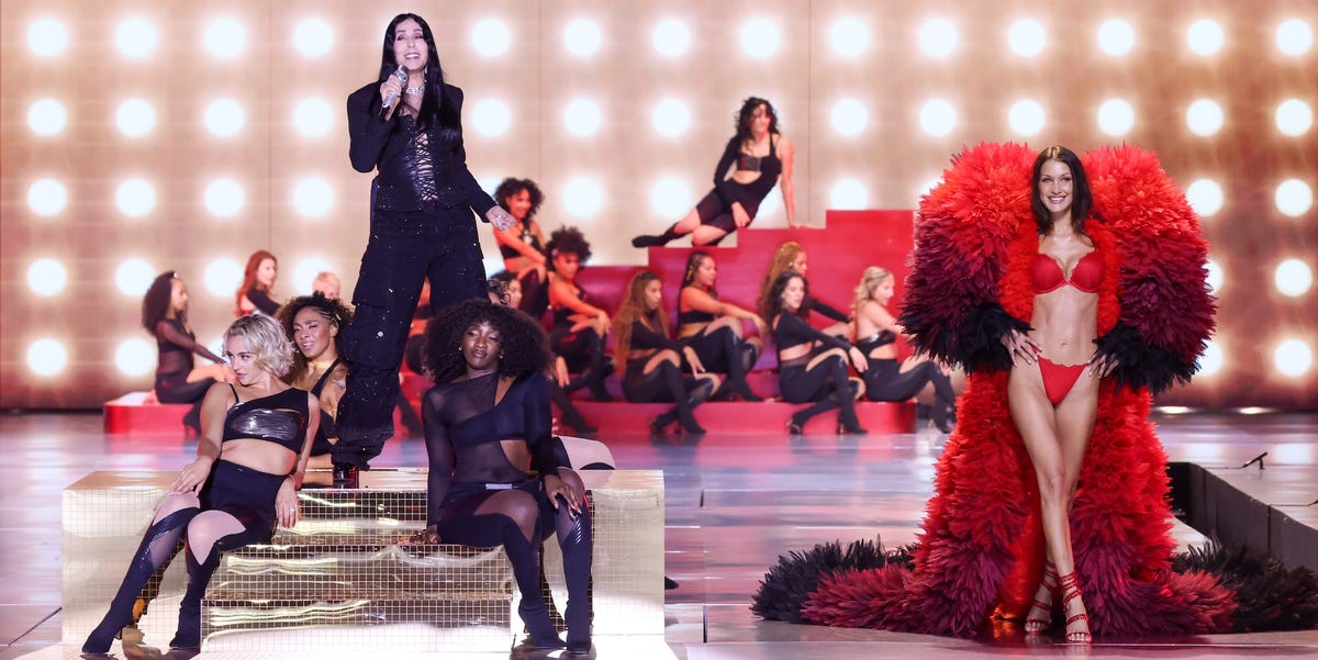 The 12 Best Victoria’s Secret Fashion Show Performances of All Time