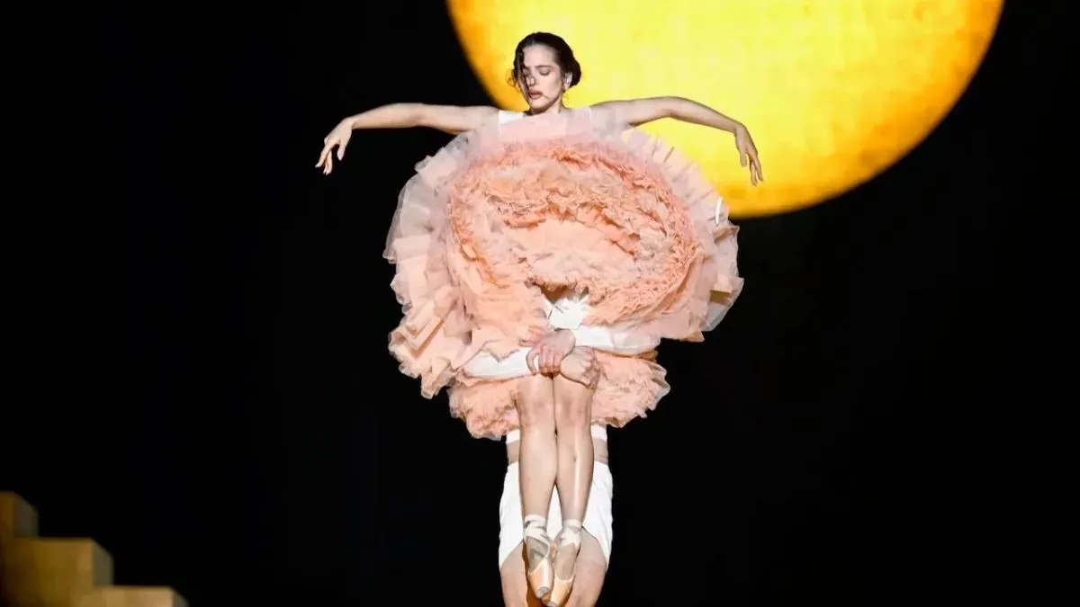 Rosalia closes out LUX Tour