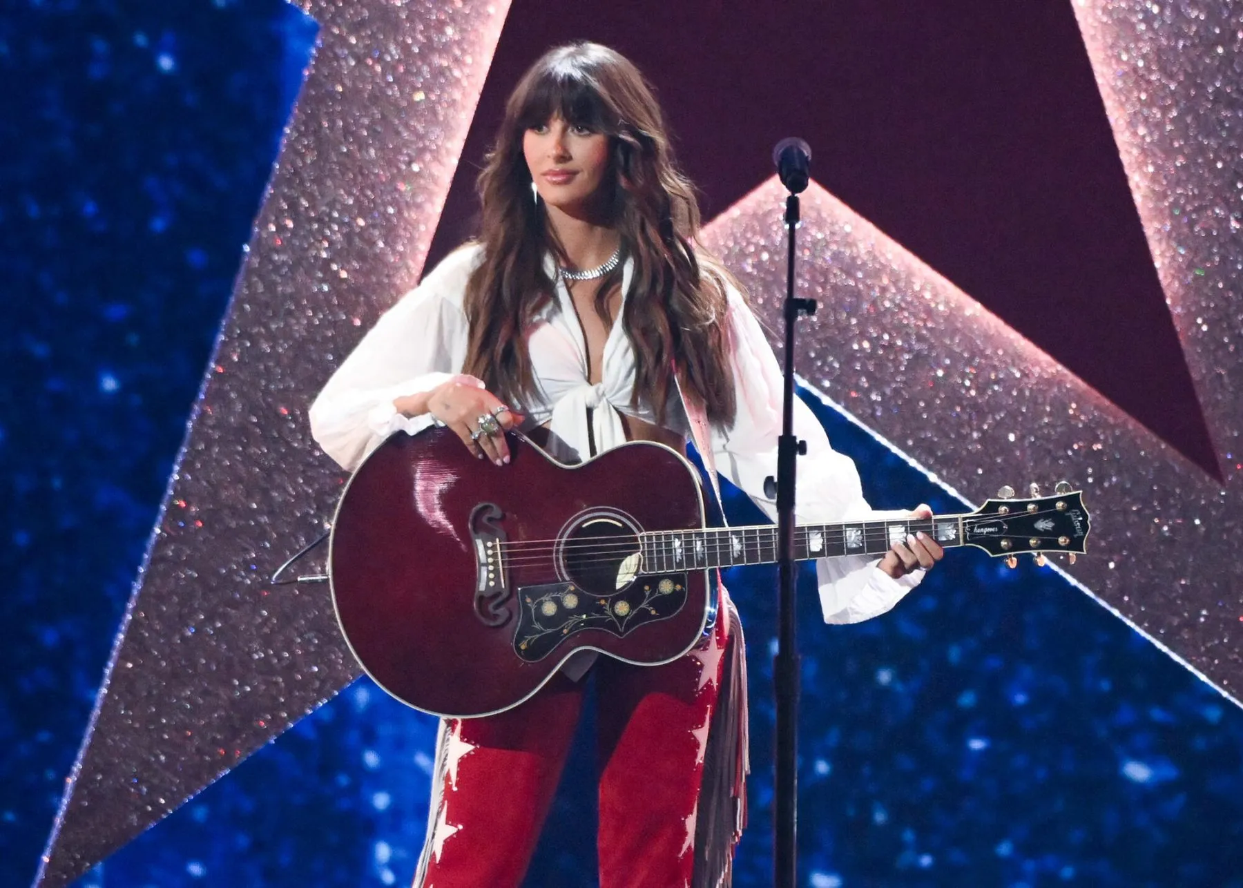 Ella Langley at The 59th Annual CMA Awards held at the Bridgestone Arena on November 19, 2025 in Nashville, Tennessee.