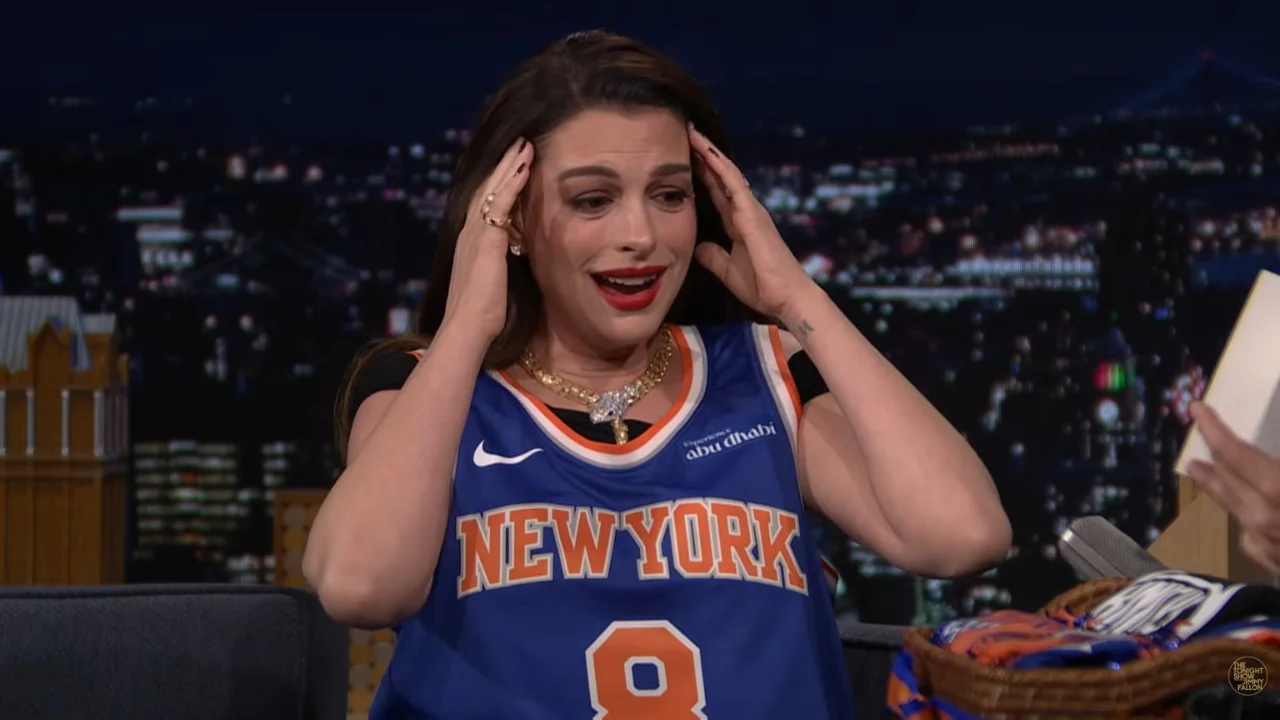 Anne Hathaway Gets Emotional, Then Giddy Over Knicks Surprise on Fallon