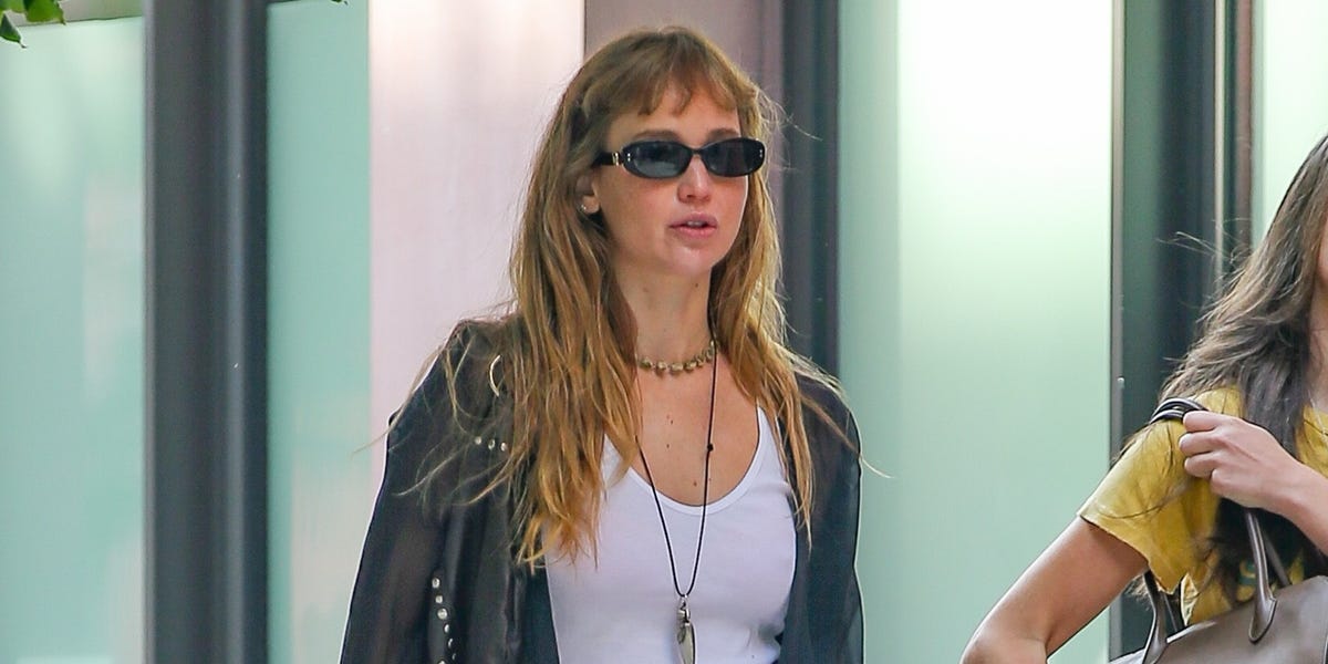 Jennifer Lawrence Brings Flip Flops Into Fall With Cargo Pants and a Semi-Sheer Cardigan