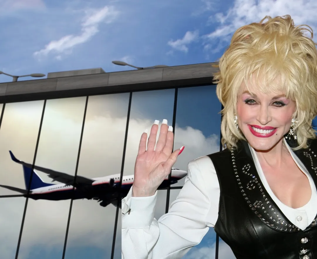 Dolly Parton smiling at a public event in Nashville