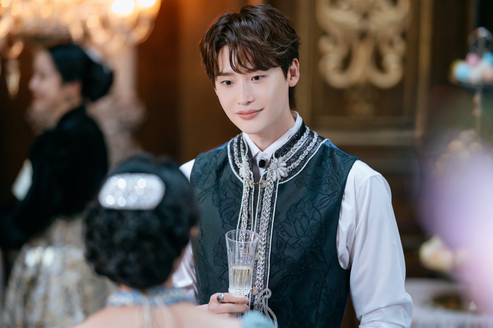 Lee Jong Suk and The Remarried Empress in the story: Lee Jong Suk Shines in First Stills for Disney+ Fantasy Drama 'The Remarried Empress'