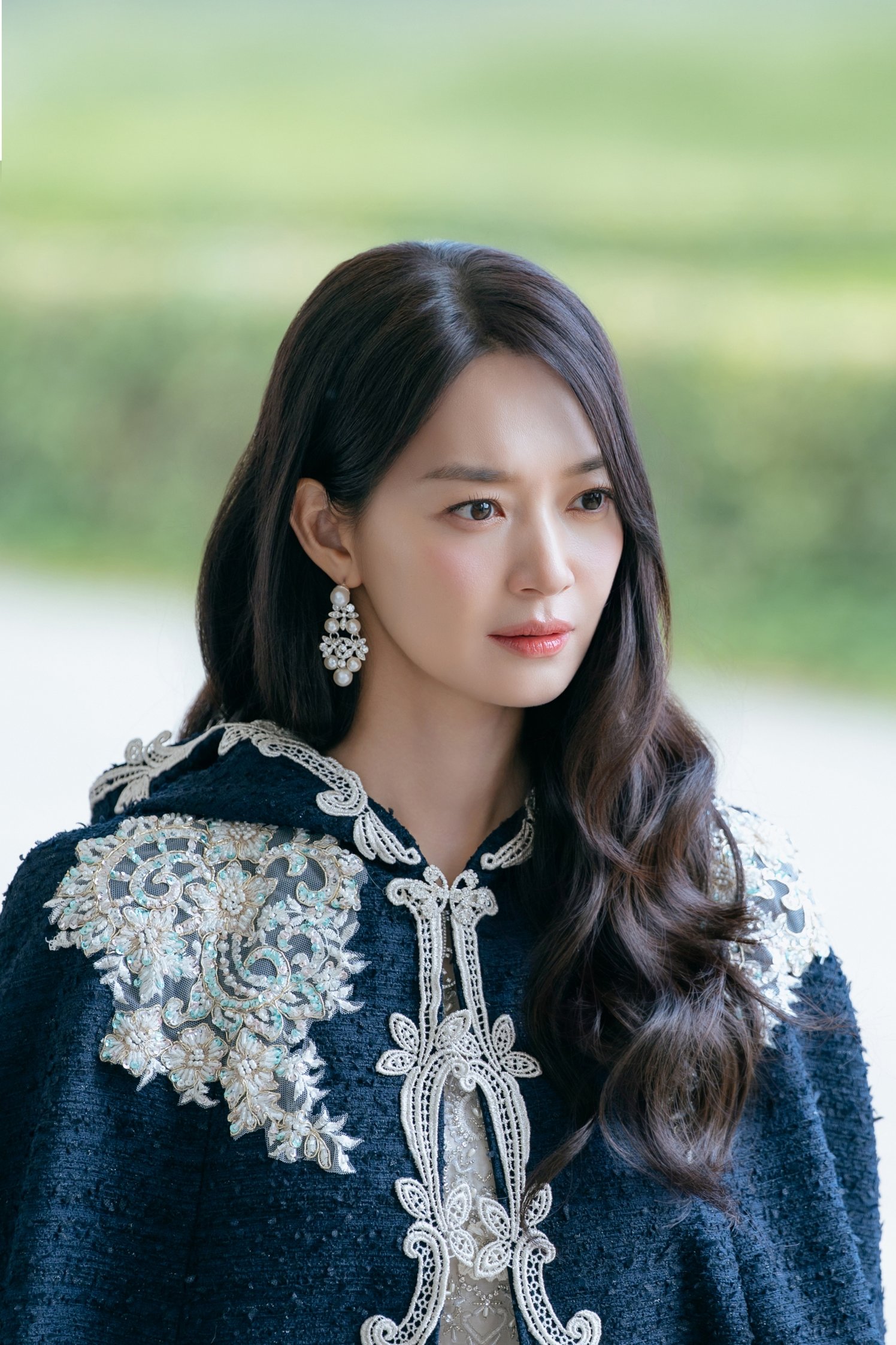 Shin Min Ah Showcases Elegant Styles As Empress In “The Remaried Empress”