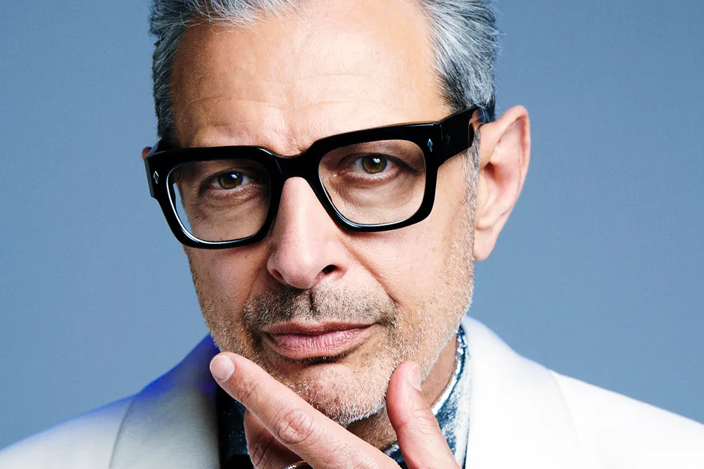 Jeff Goldblum posing on a red carpet