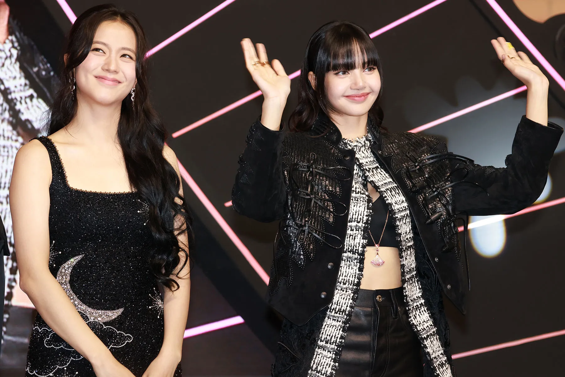 BLACKPINK's JISOO and LISA
