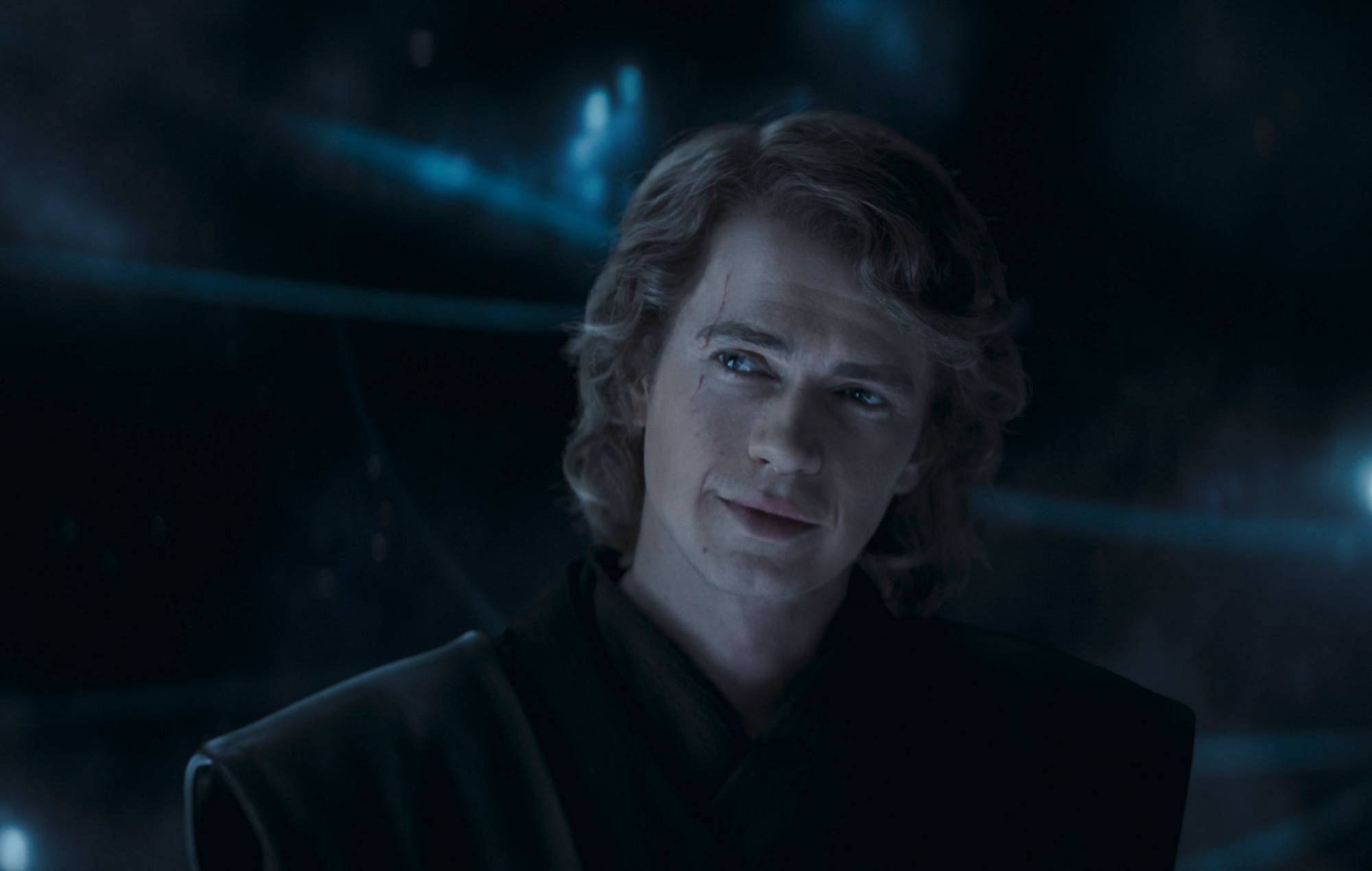 Hayden Christensen looking suave at a red carpet event