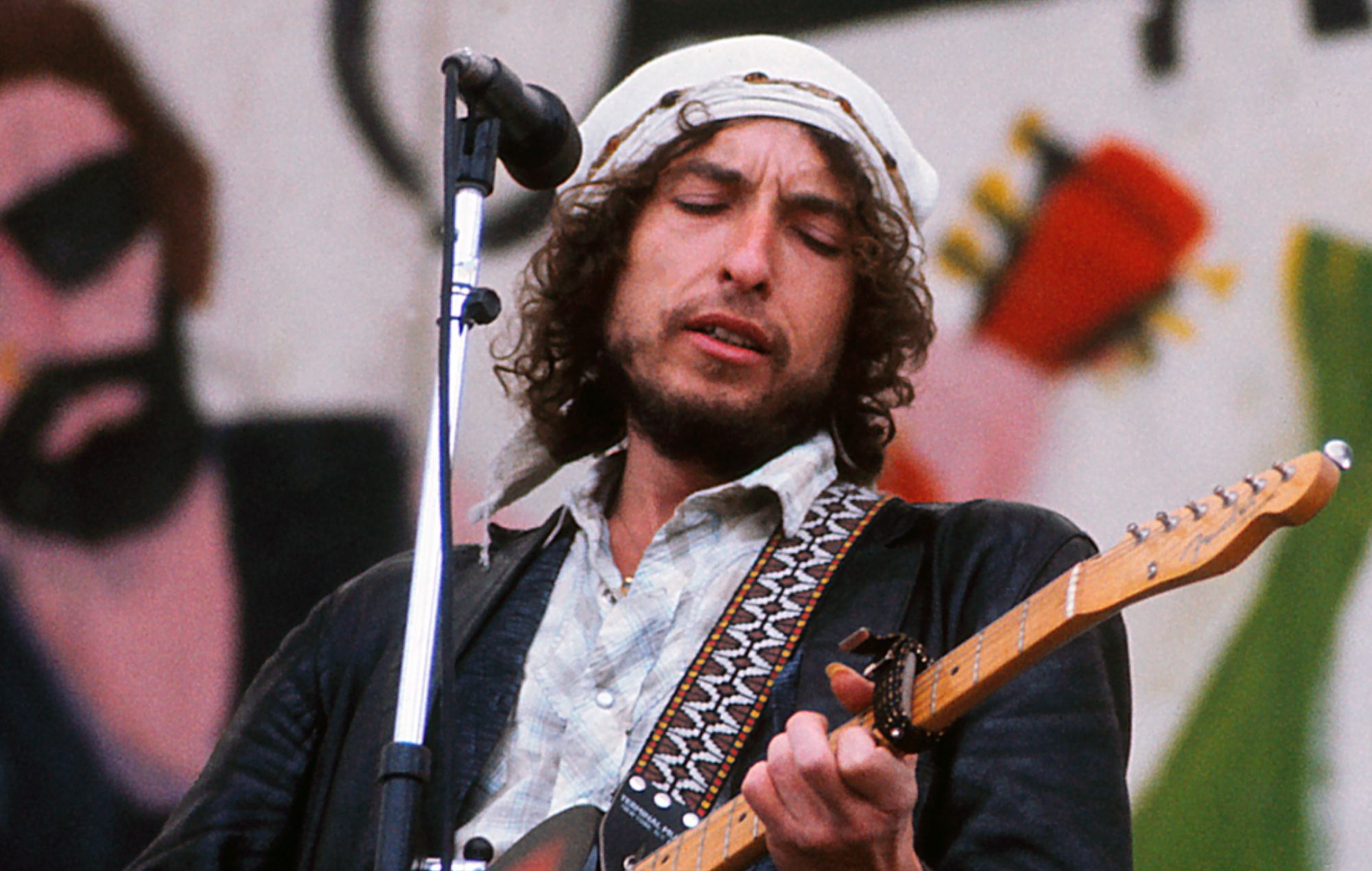 Bob Dylan performing live during his 1976 Rolling Thunder Revue tour