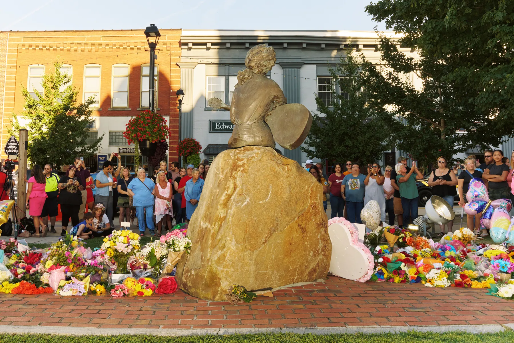 Flowers and memorial tributes for Dolly Parton placed by fans in Tennessee