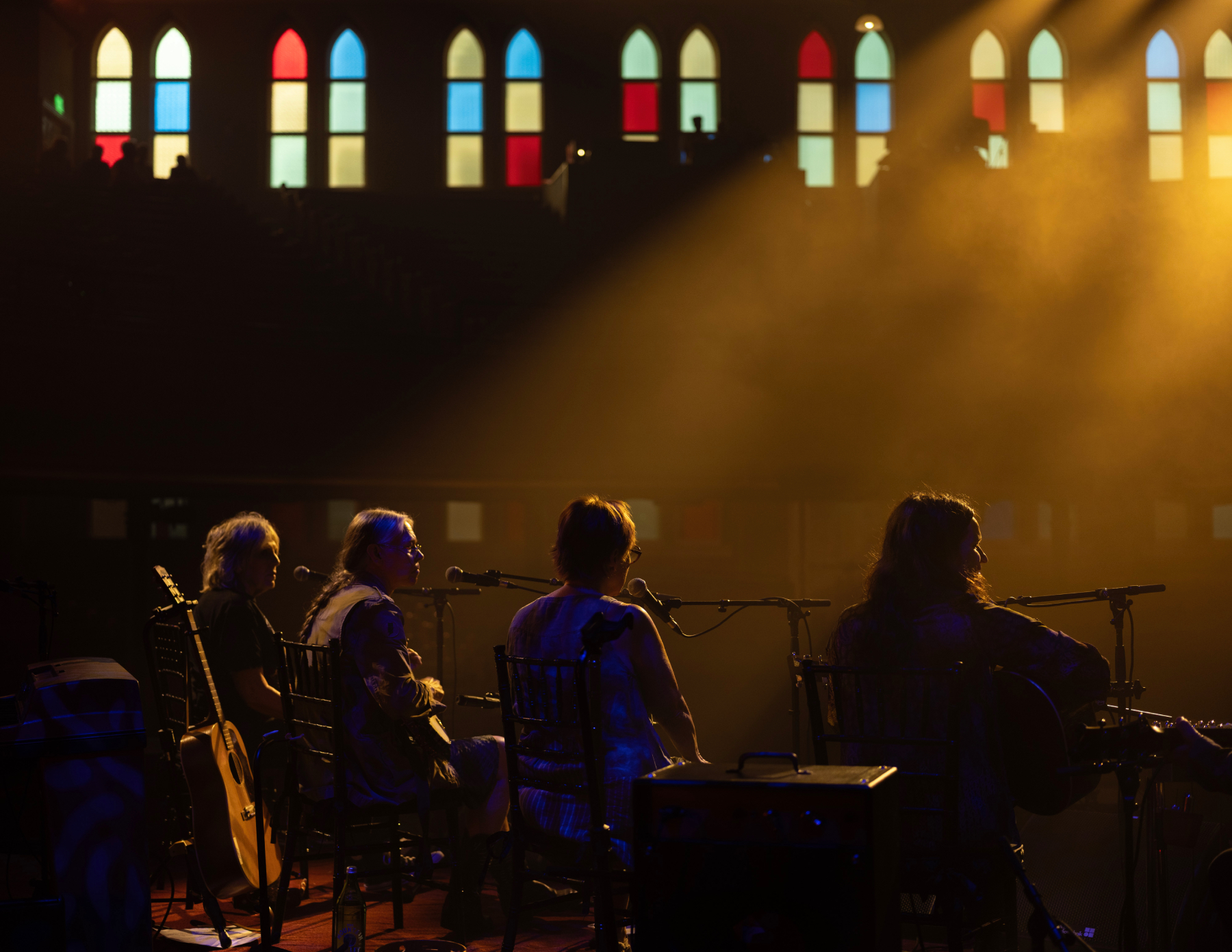 Big Thief debuted their new album ‘Horsepower’ during a guest-heavy concert at Nashville’s Ryman Auditorium. Photo: Genesis B&aacute;e