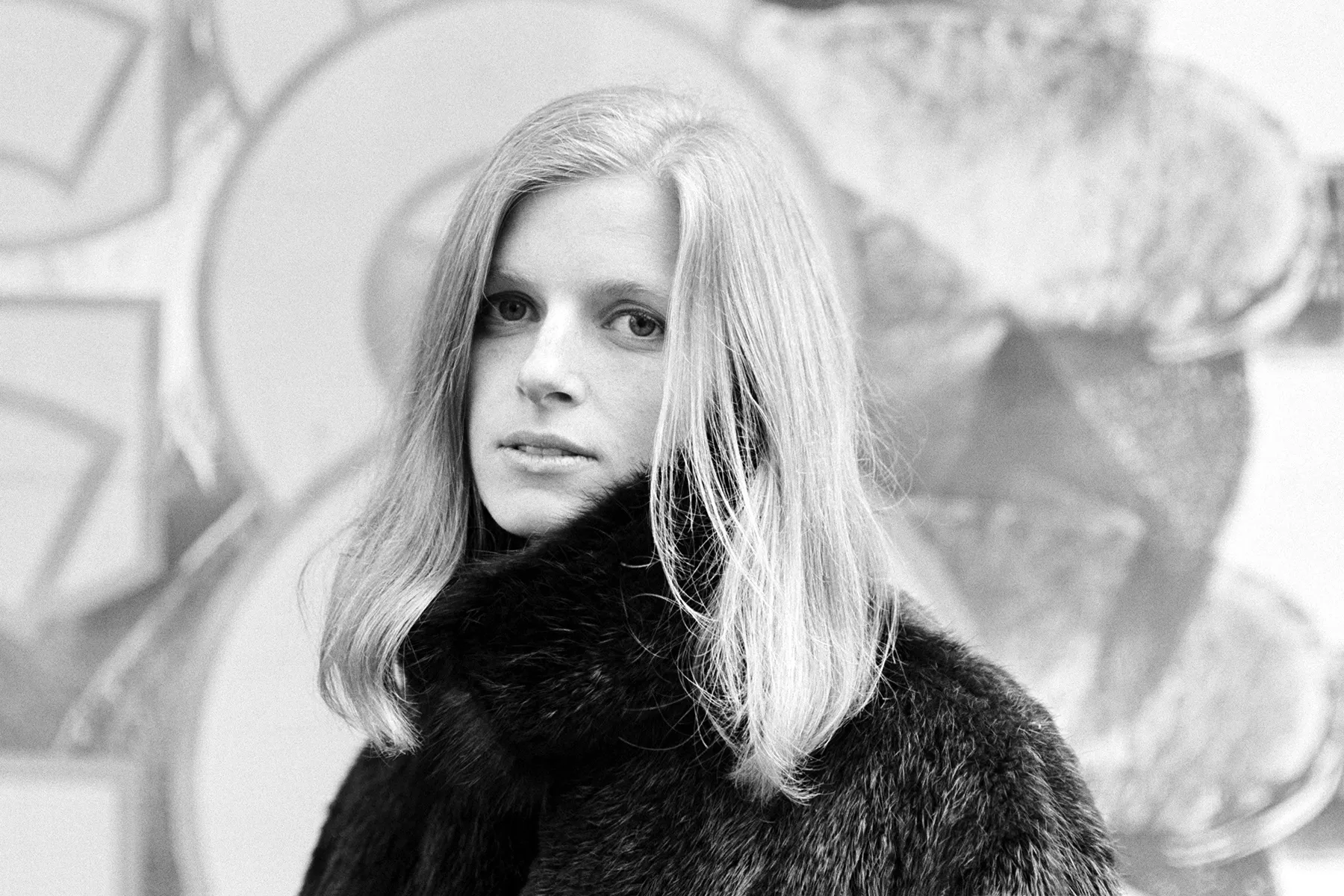 Linda McCartney smiling at an event