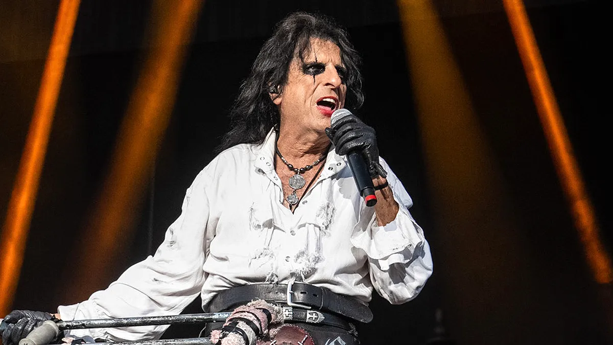 Alice cooper revenge of alice cooper reunion album