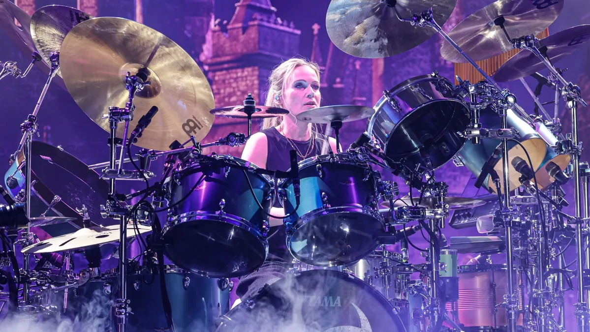 Anika Nilles performing on drums
