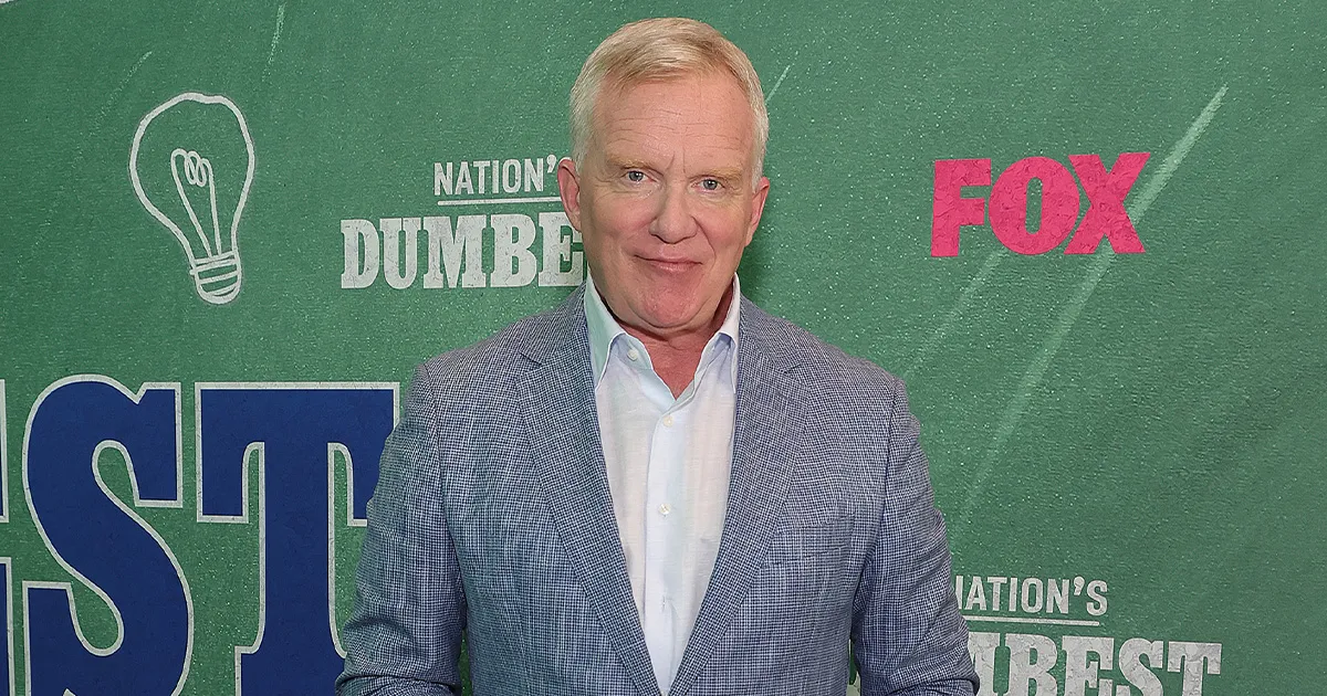 Anthony Michael Hall nation's dumbest halloween store swat exiles interview kyle meredith with podcast reality celebrity tv game competition show