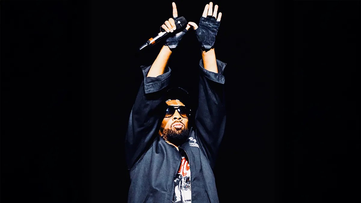 Wu-Tang Clan performing live on stage during their final tour