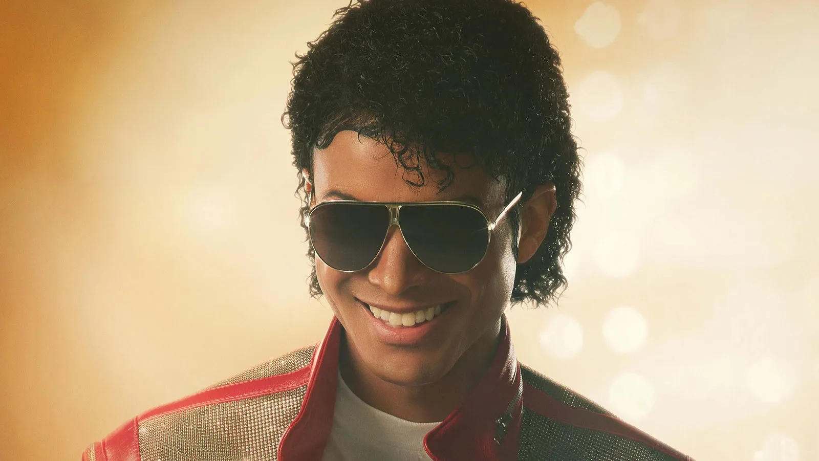 Jaafar Jackson as Michael Jackson on set