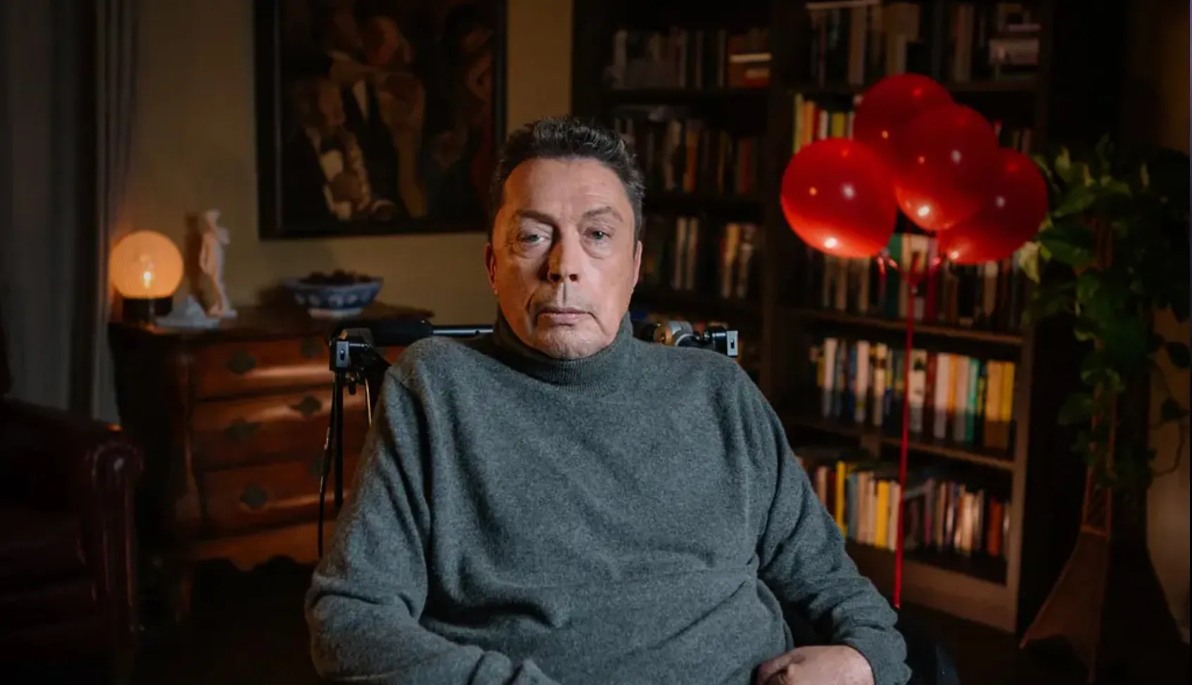 Tim Curry headshot